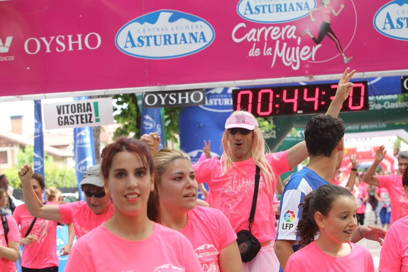 Llegada a meta de la Carrera de la Mujer