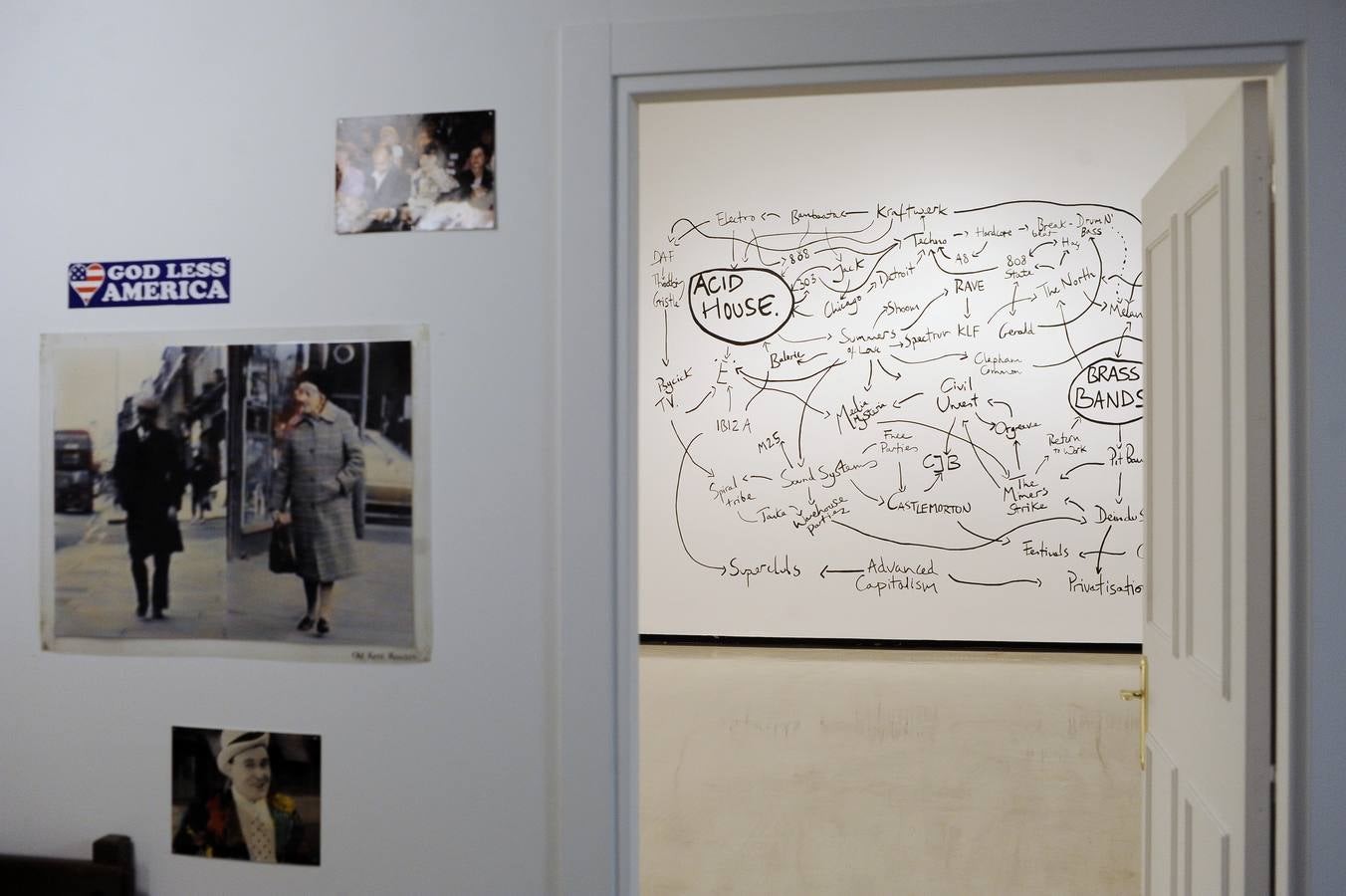 Azkuna Zentroa expone a Deller y los cambios en el Reino Unido