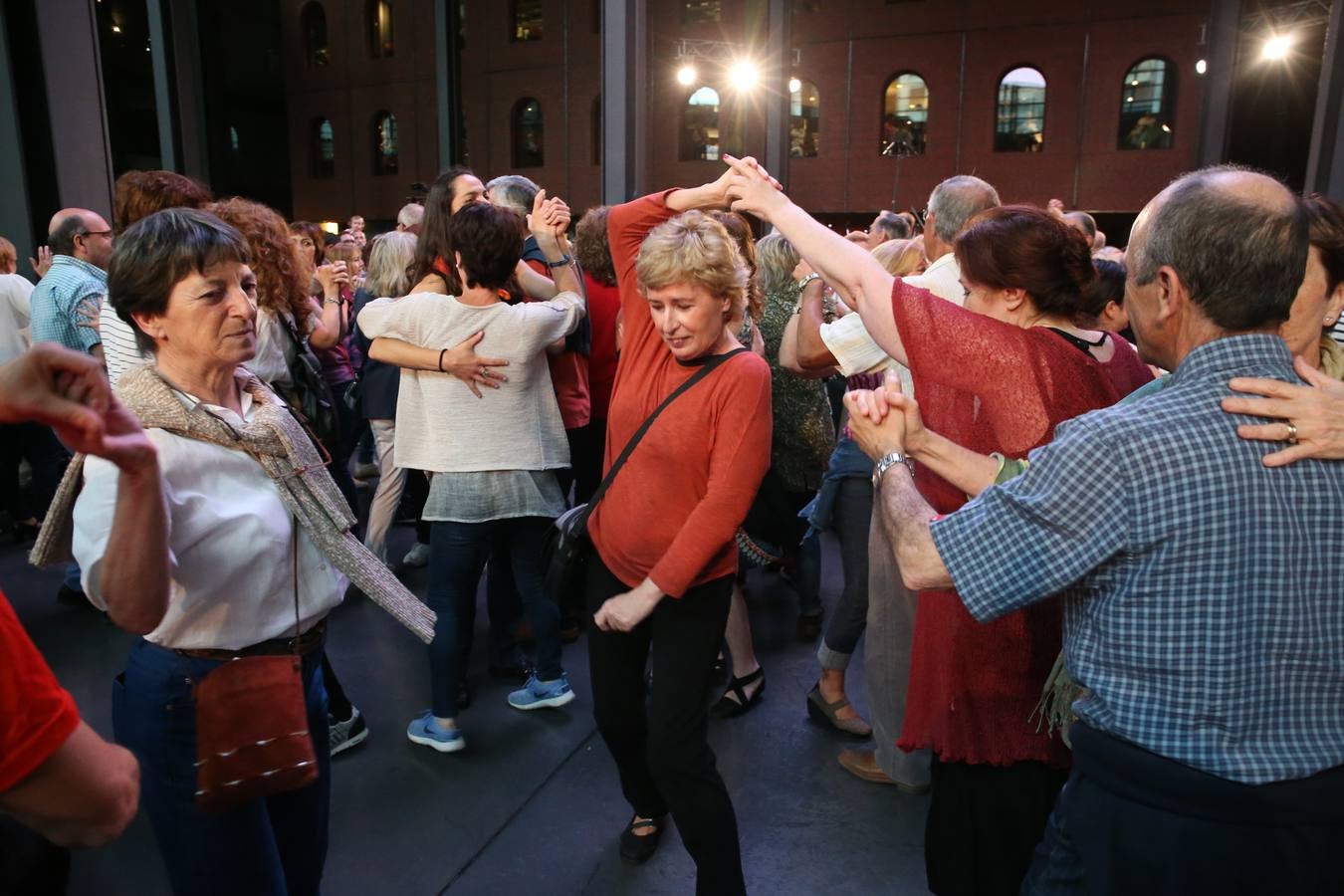 Espectáculo en directo en Azkuna Zentroa