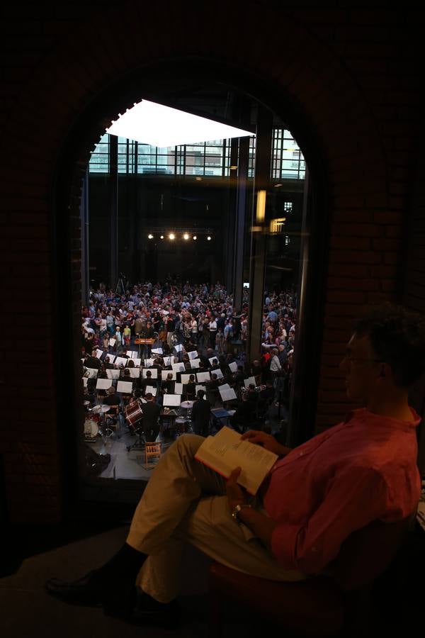 Espectáculo en directo en Azkuna Zentroa