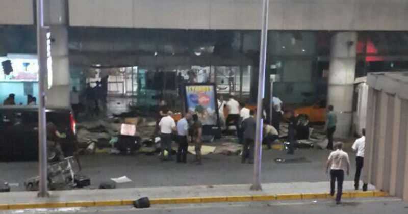 Un atentado en el aeropuerto de Estambul causa decenas de muertos
