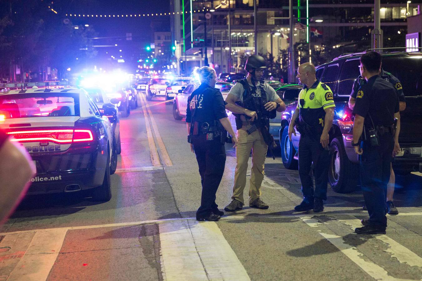 Cuatro policías muertos y siete heridos en Dallas en las protestas contra la violencia policial