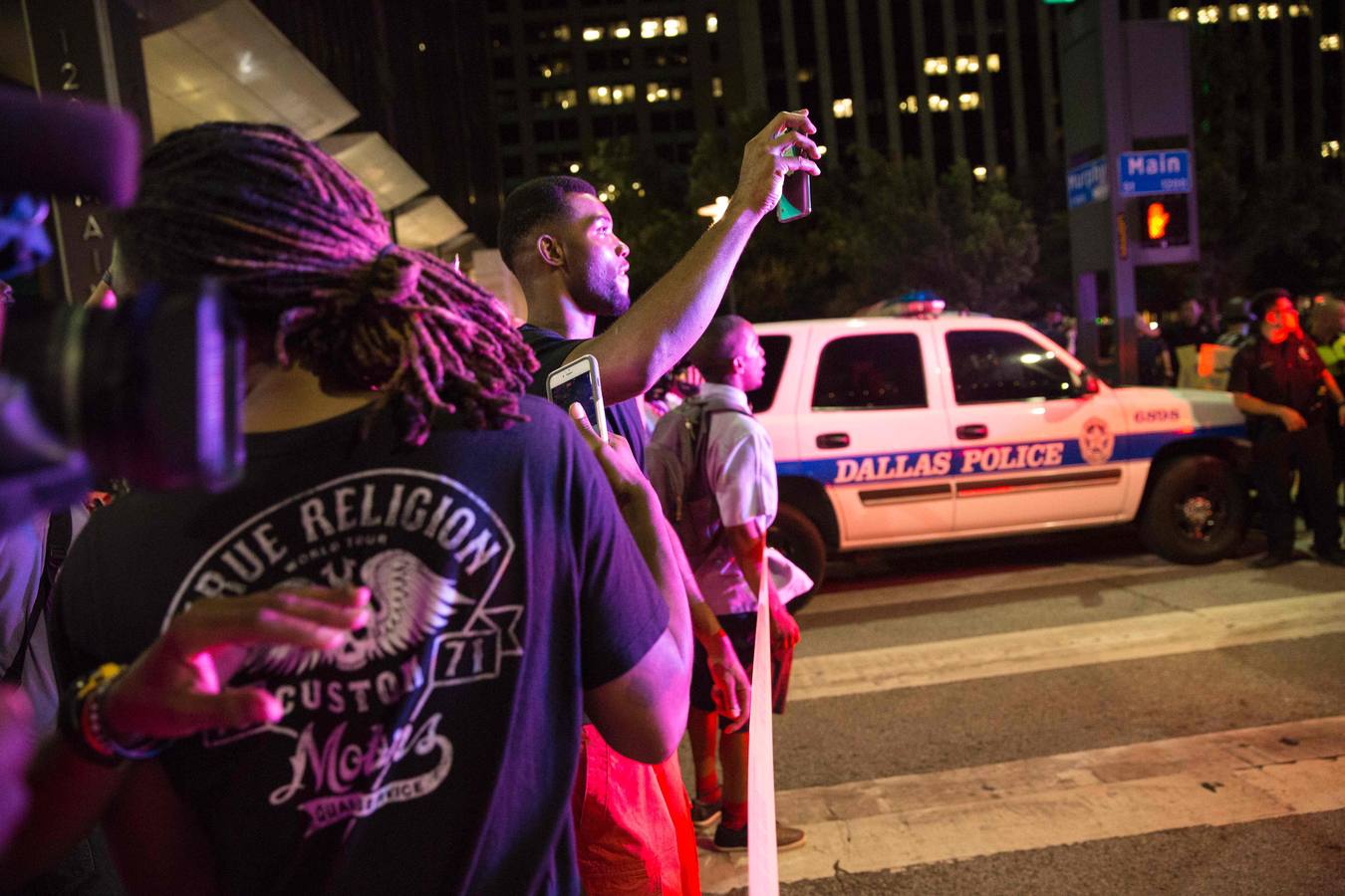 Cuatro policías muertos y siete heridos en Dallas en las protestas contra la violencia policial