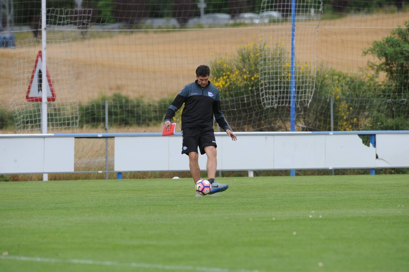 Primer entrenamiento del Alavés esta temporada