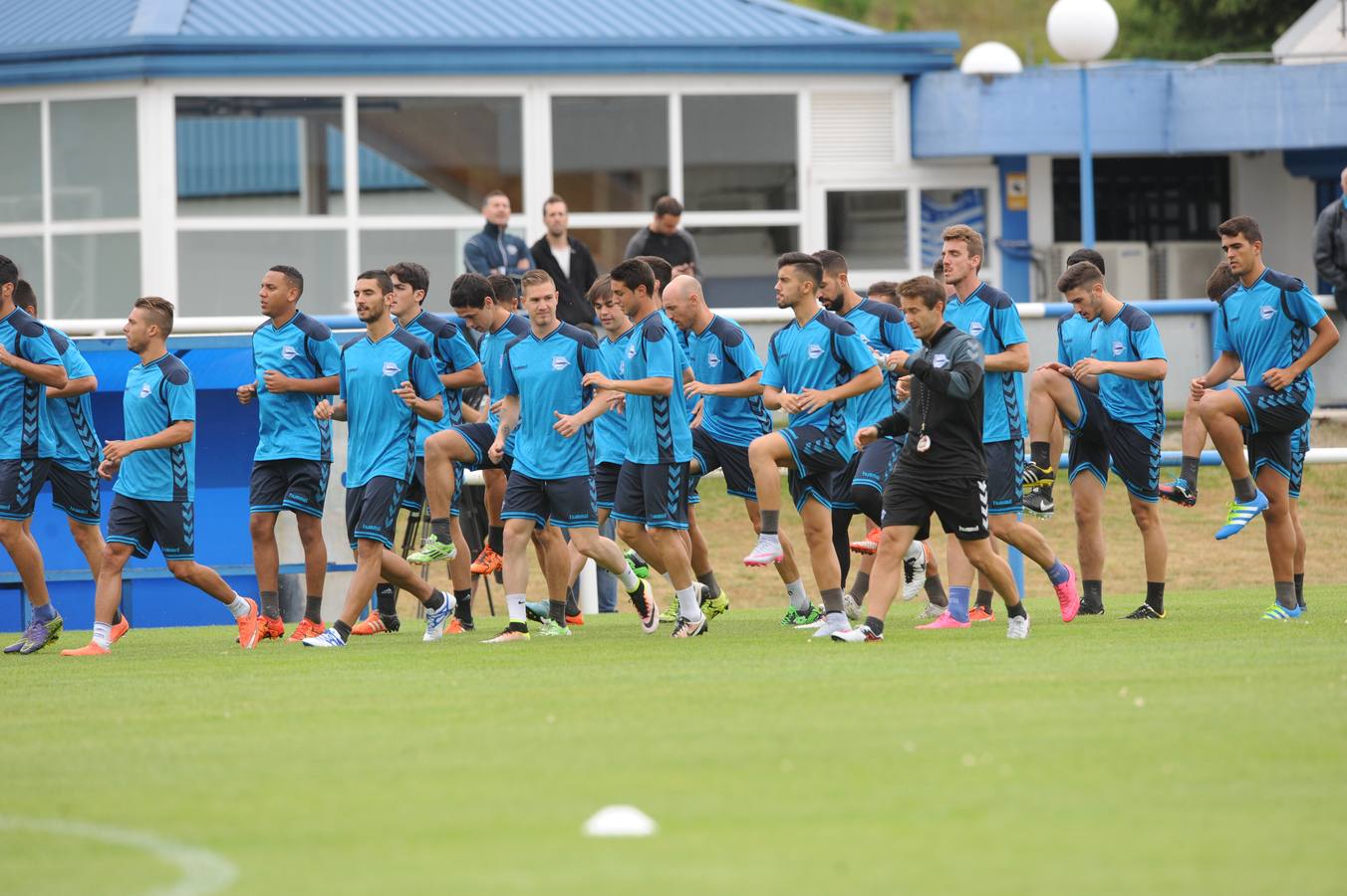 Primer entrenamiento del Alavés esta temporada