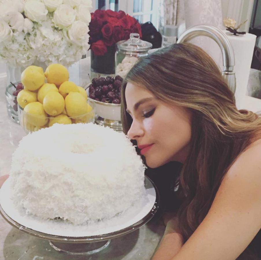 Con limones, así celebró Sofia Vergara su cumpleaños número 44