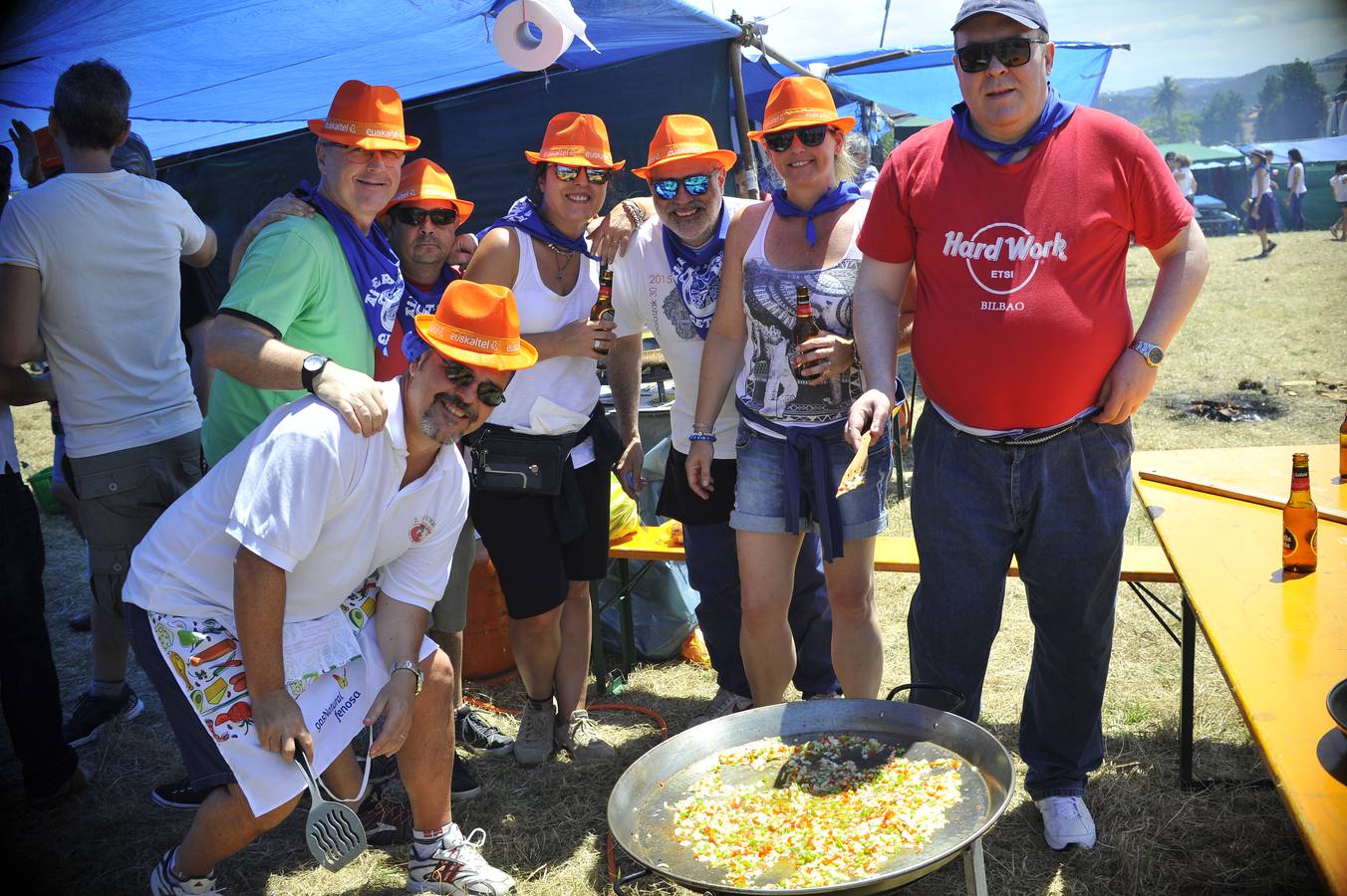 Getxo se relame con una sabrosa paella