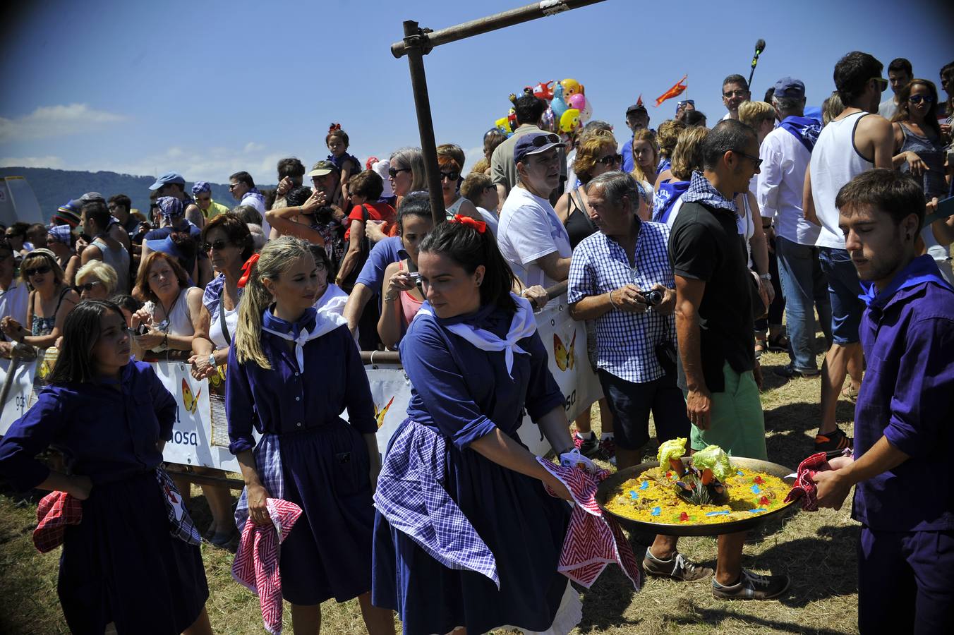 Getxo se relame con una sabrosa paella