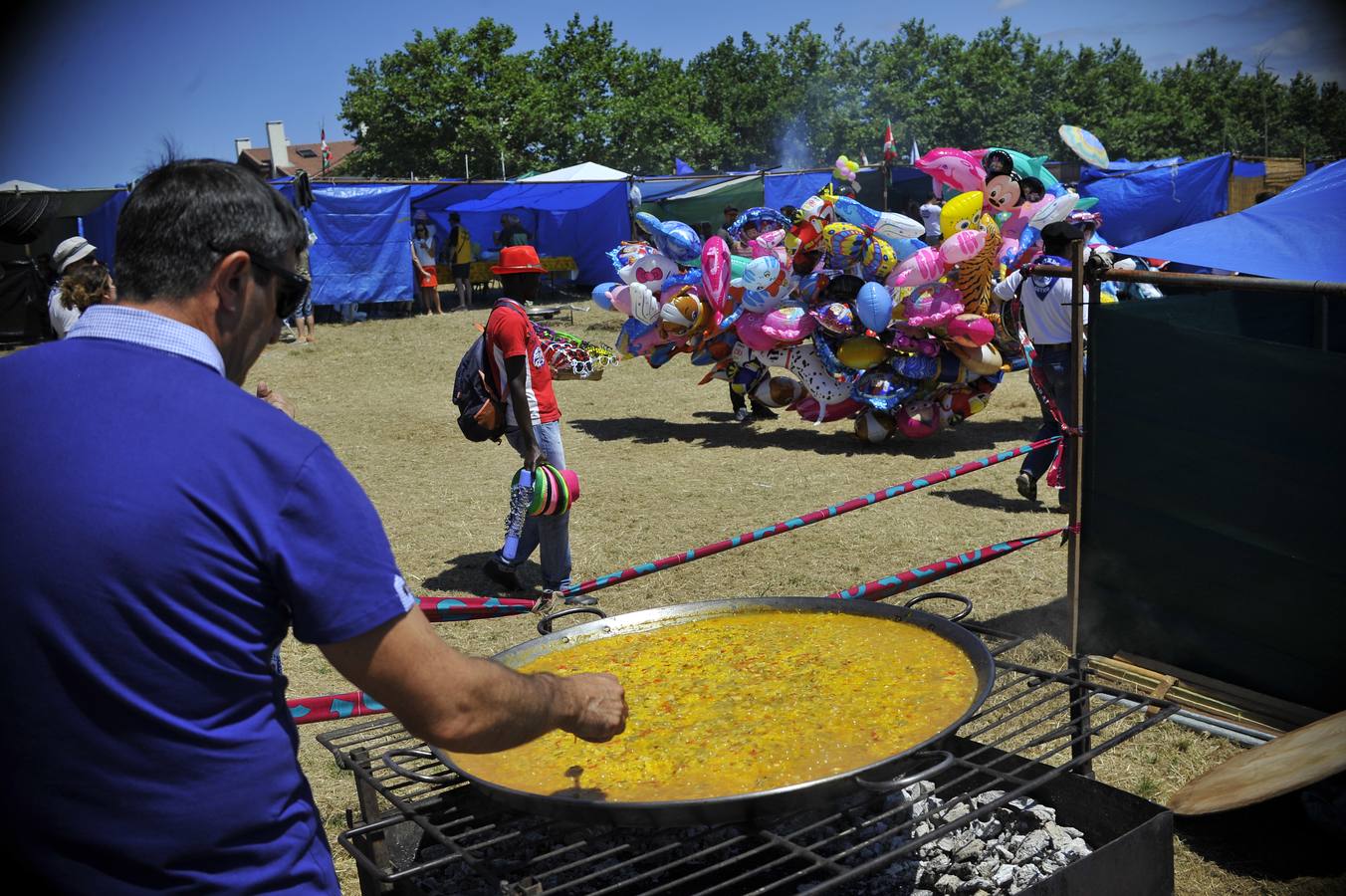 Getxo se relame con una sabrosa paella