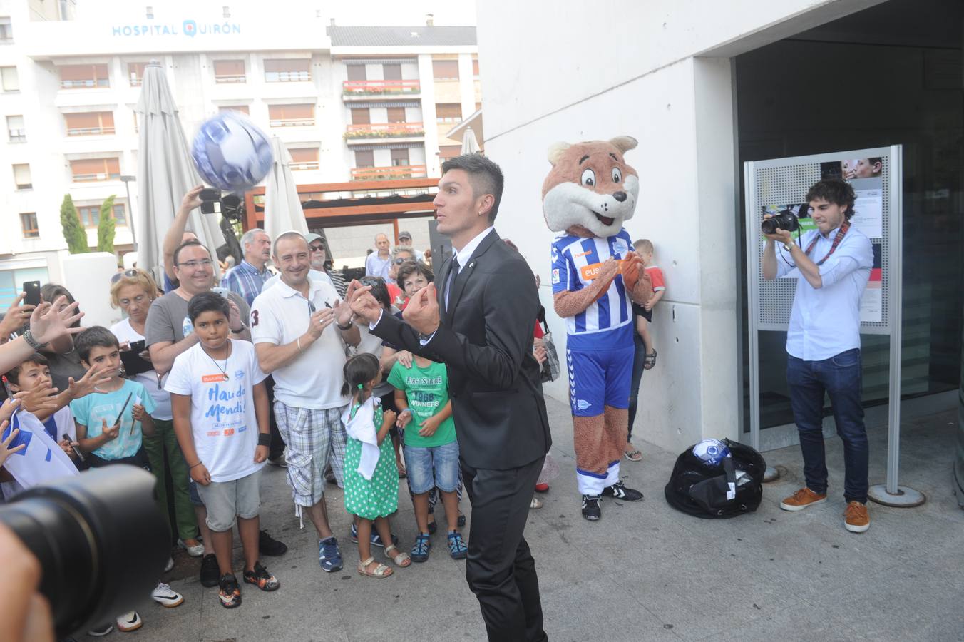 El Alavés presenta a Daniel Torres