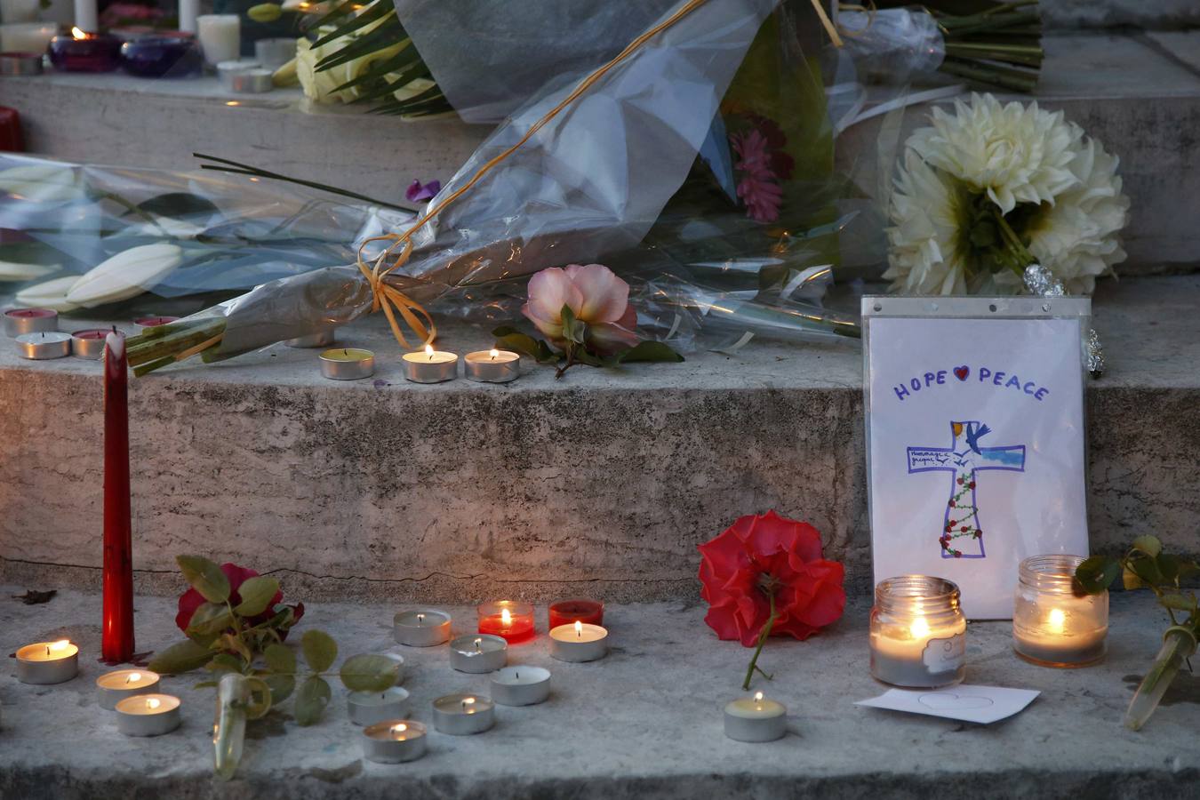 Saint-Etienne-du-Rouvray llora la muerte de su sacerdote