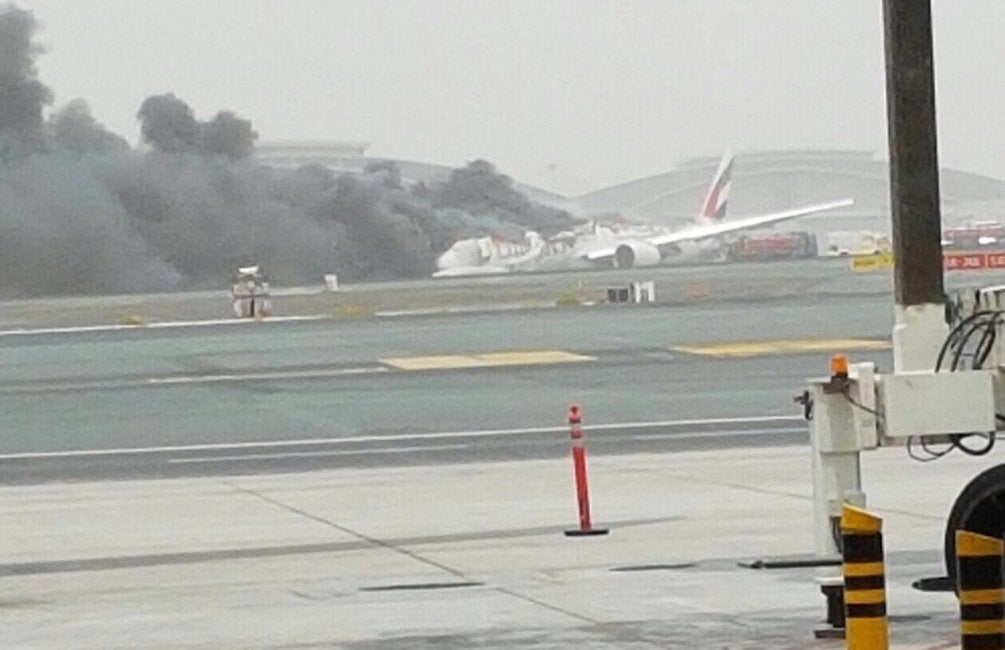 Así ha sido el incendio del Boeing de Emirates en Dubái