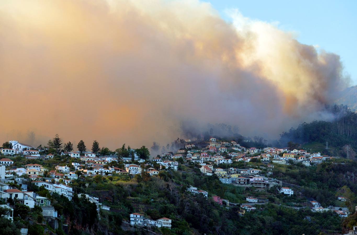 Las imágenes del incendio de Funchal