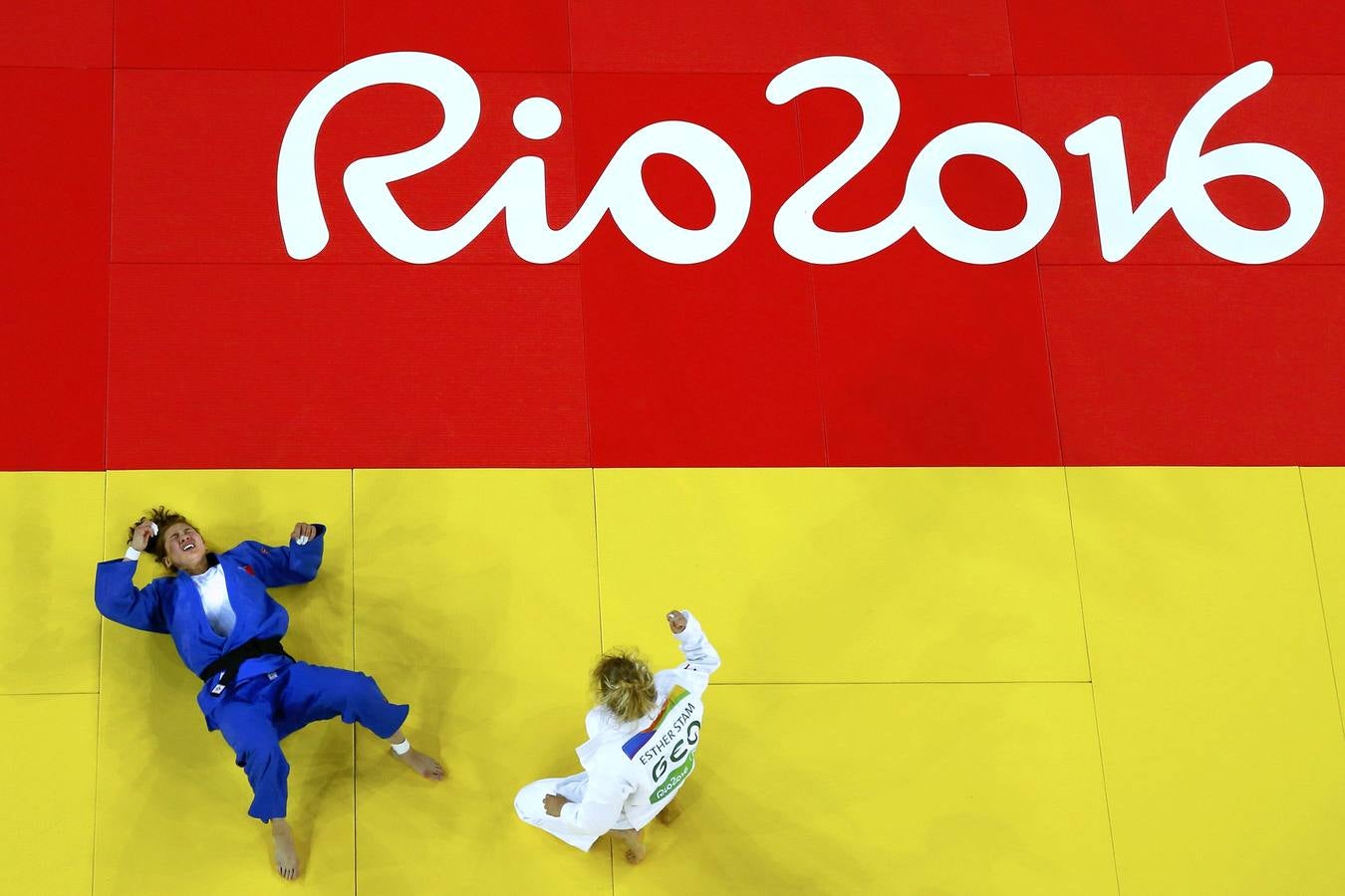 Las judokas de Holanda y Japón, en acción.
