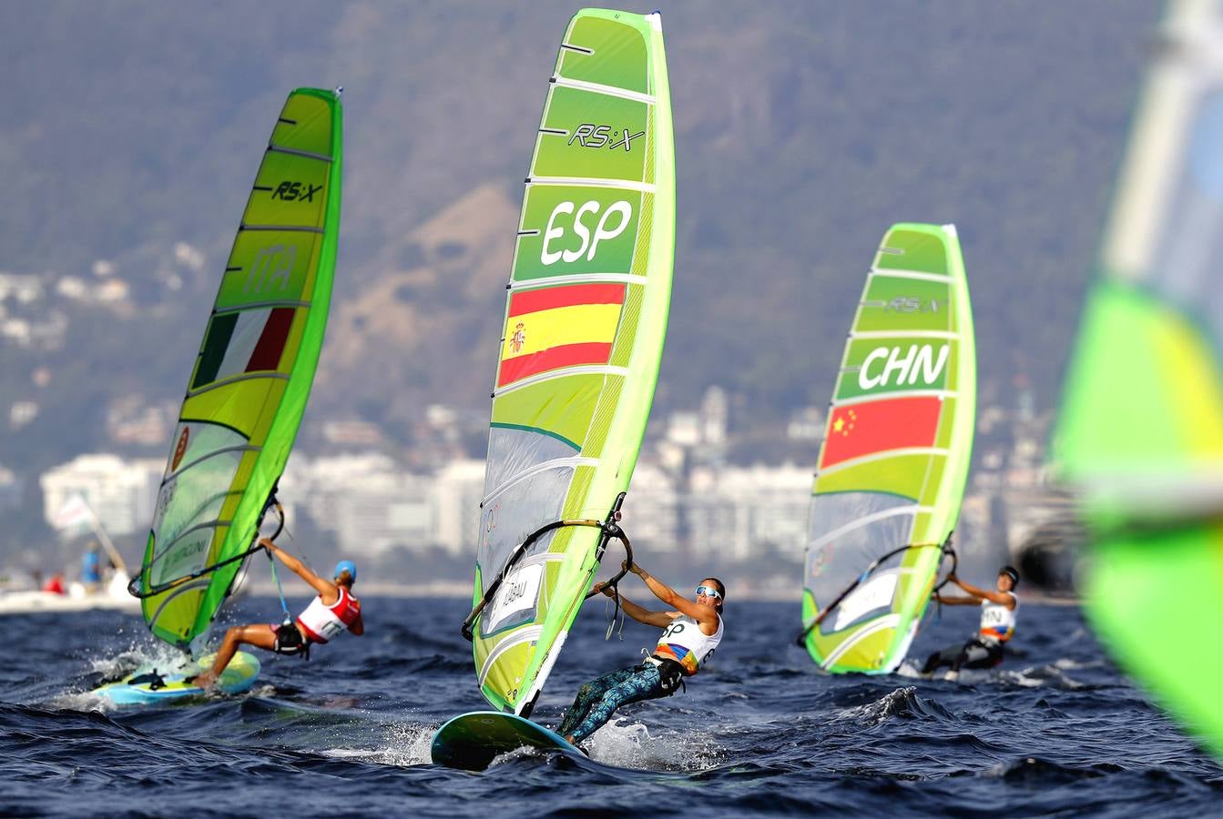 Marina Alabau, en el centro de la imagen.