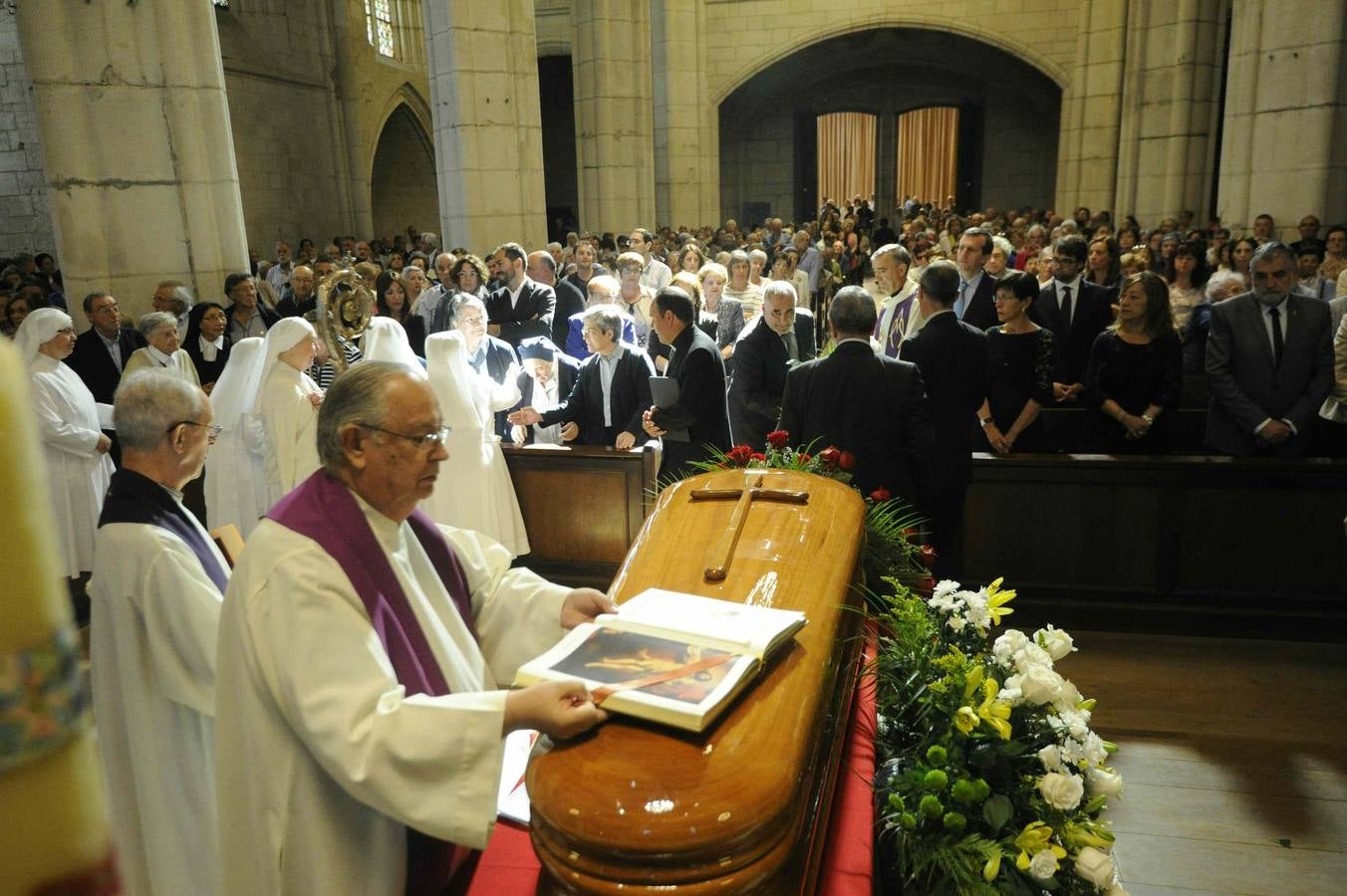 Vitoria y la comunidad religiosa da un emotivo adiós a su obispo emérito fallecido, Miguel Asurmendi