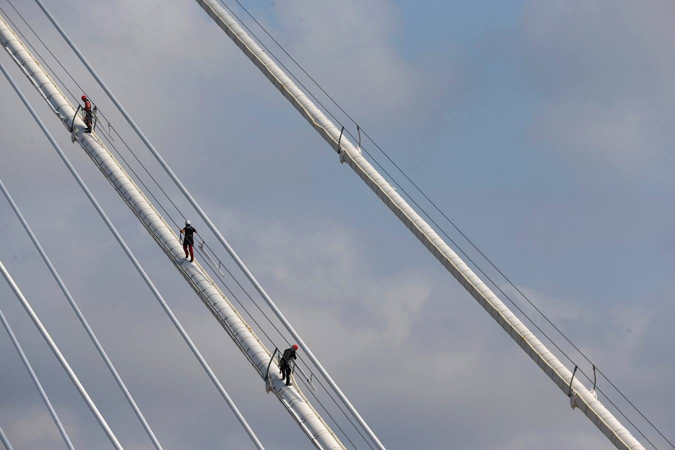 Nueva conexión entre Asia y Europa por un puente en Estambul