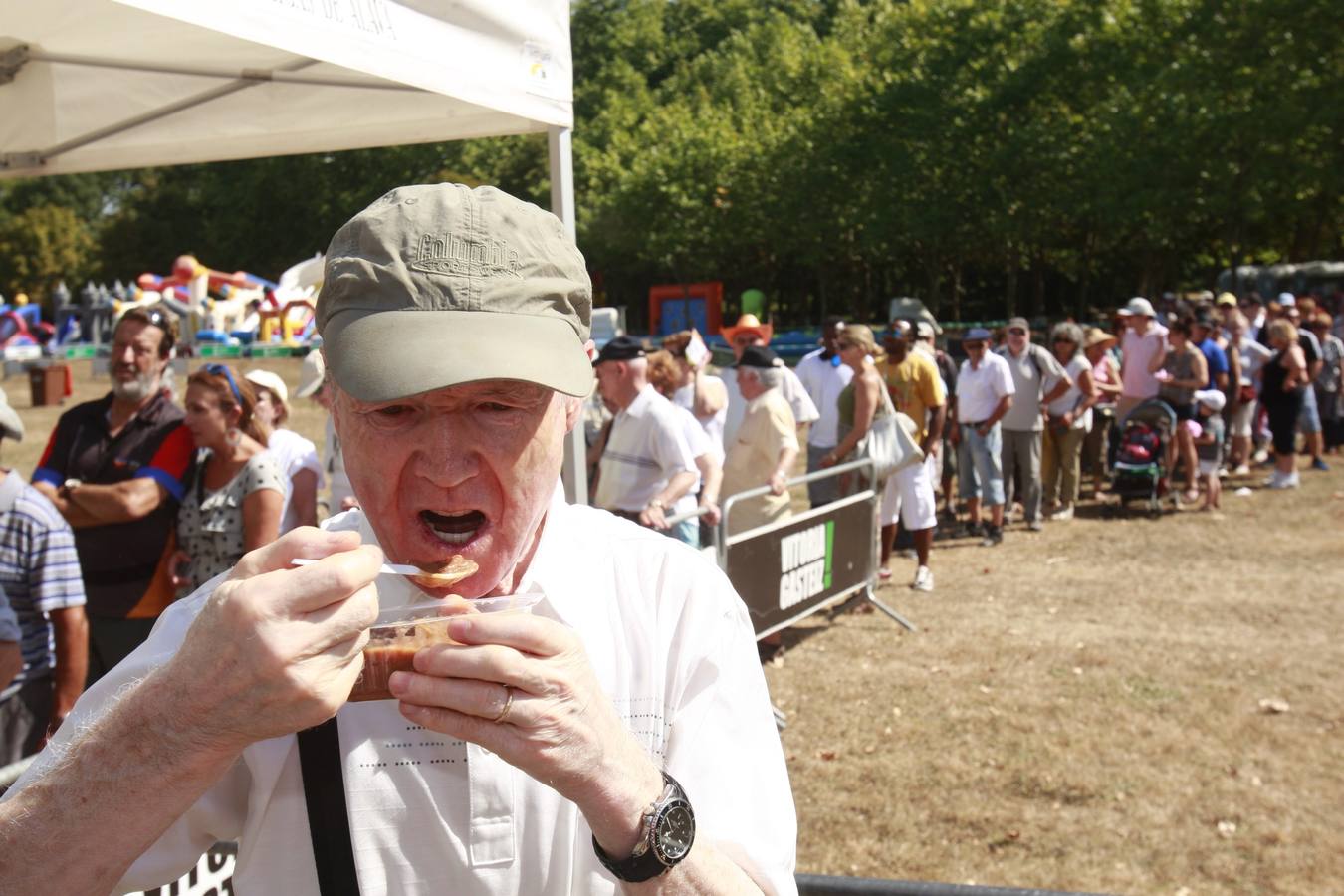 Calor, diversión y buenos alimentos en el día de Olárizu