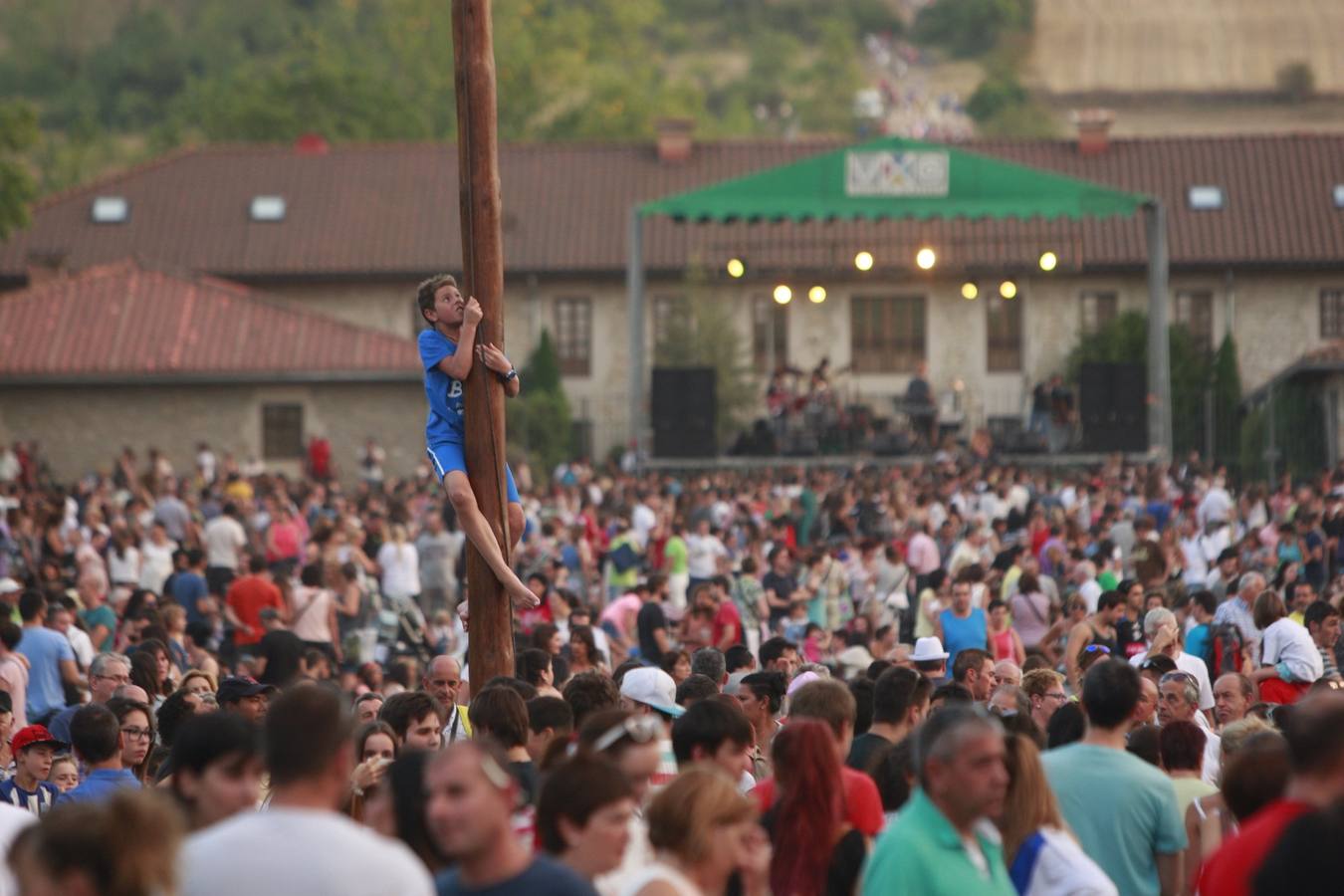 Calor, diversión y buenos alimentos en el día de Olárizu