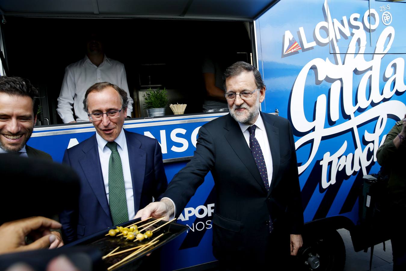 Rajoy levanta pasiones en San Sebastián