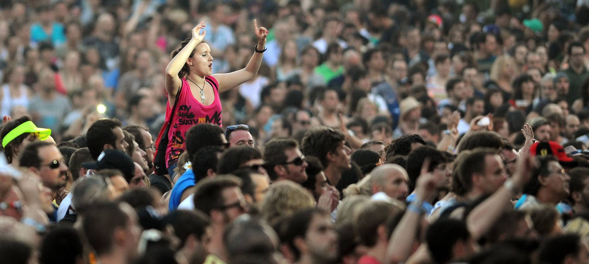 Ambiente durante el concierto de Depeche Mode en Bilbao BBK Live 2013. 