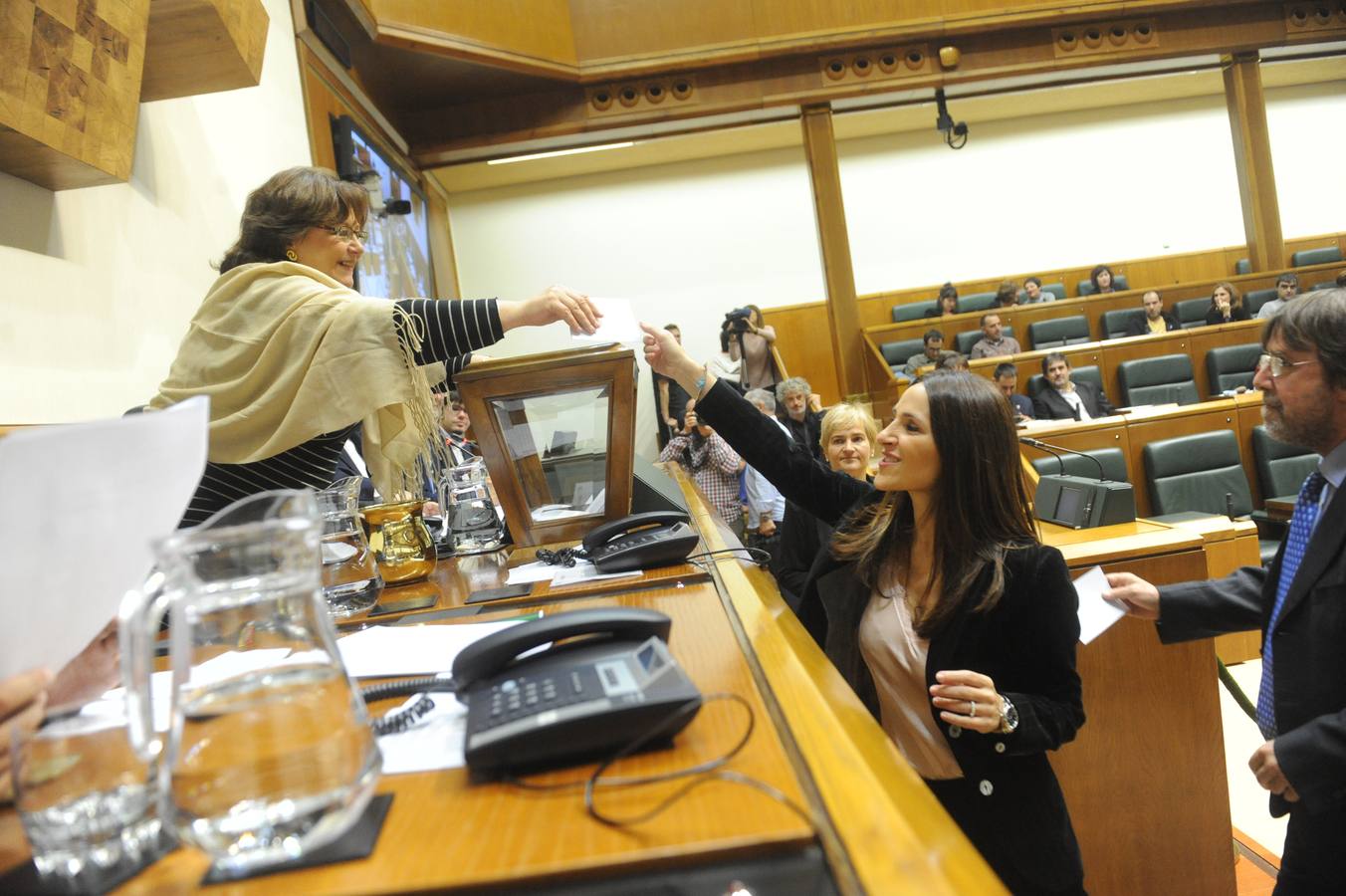 Constituido el nuevo Parlamento vasco