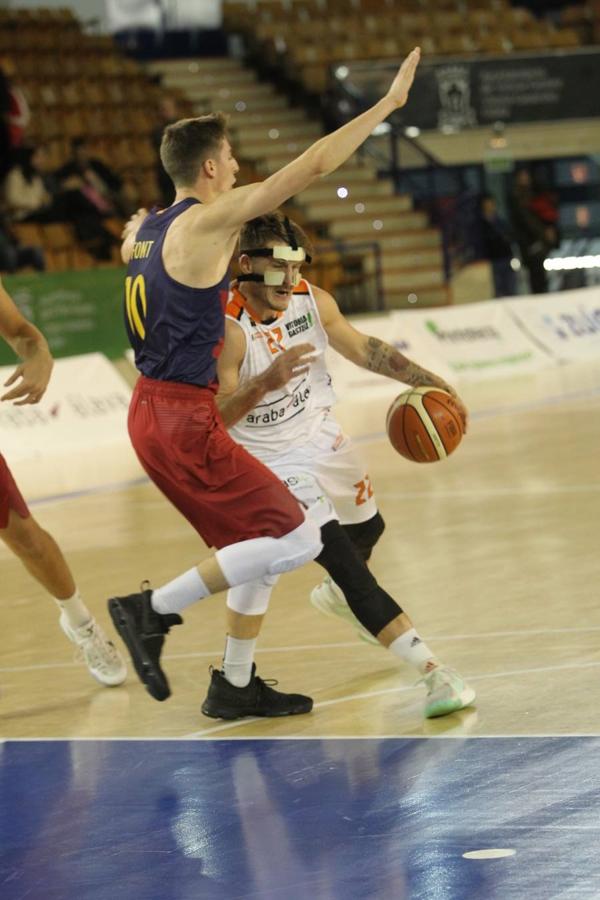 Araberri 72 - Barcelona B 65
