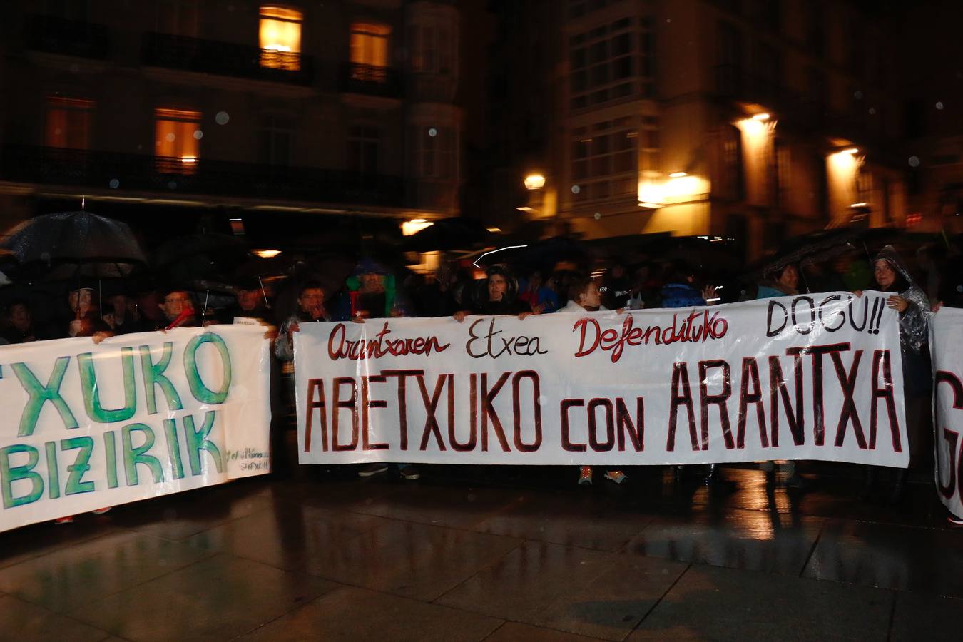 Abetxuko se manifiesta contra los &#039;Pichis&#039;