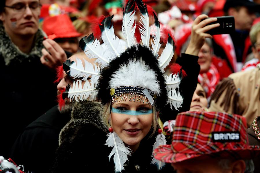 Colonia celebra la llegada del Carnaval