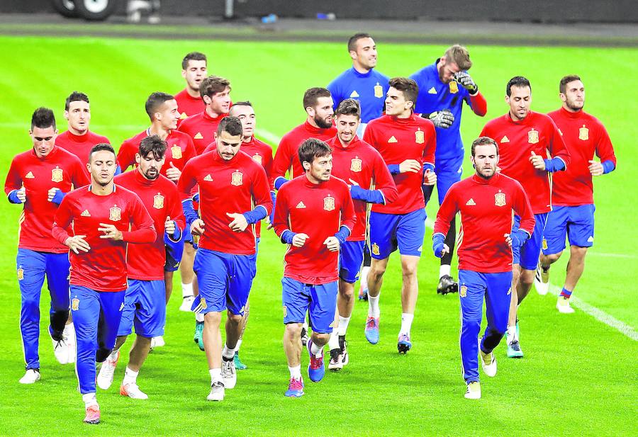 Aduriz pisa la alfombra de Wembley