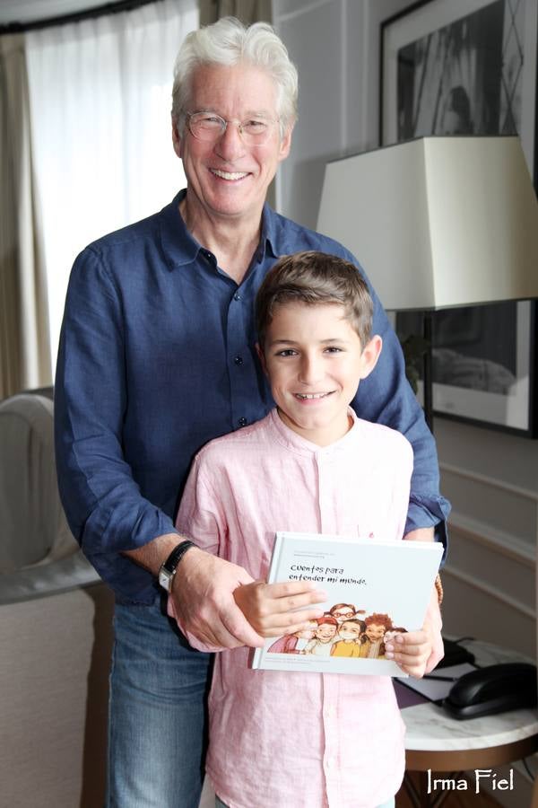 Gari, con Richard Gere.