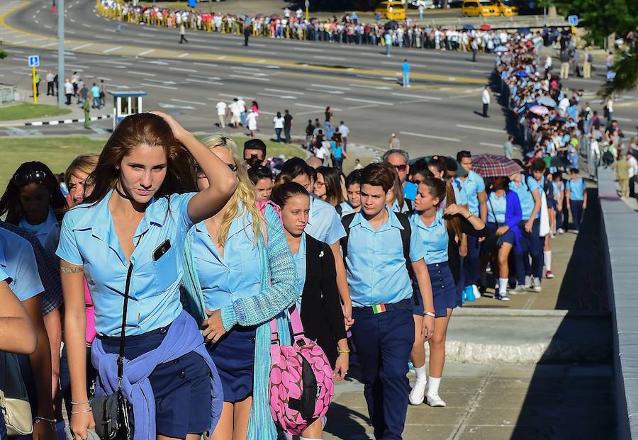 Los cubanos despiden a Fidel Castro