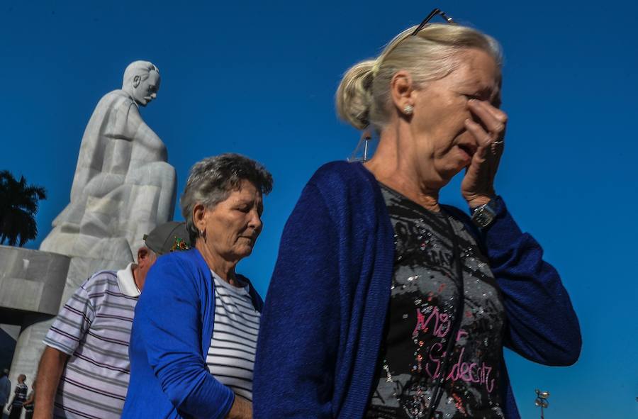 Los cubanos despiden a Fidel Castro