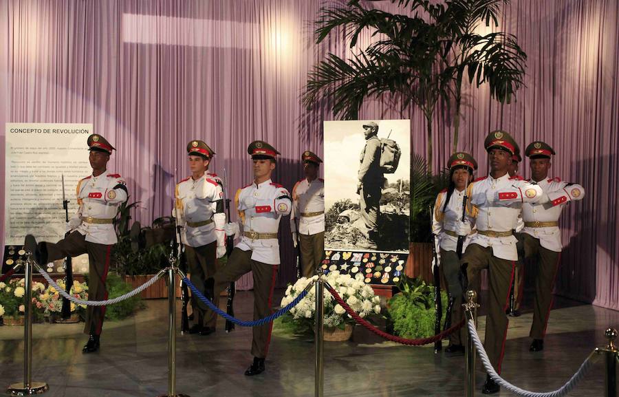 Los cubanos despiden a Fidel Castro