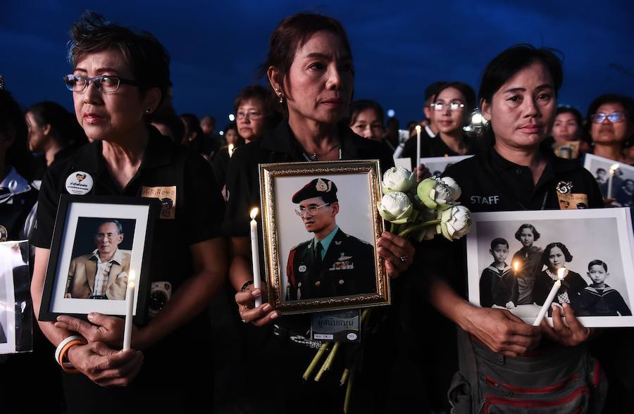 Tailandia celebra el cumpleaños su último rey
