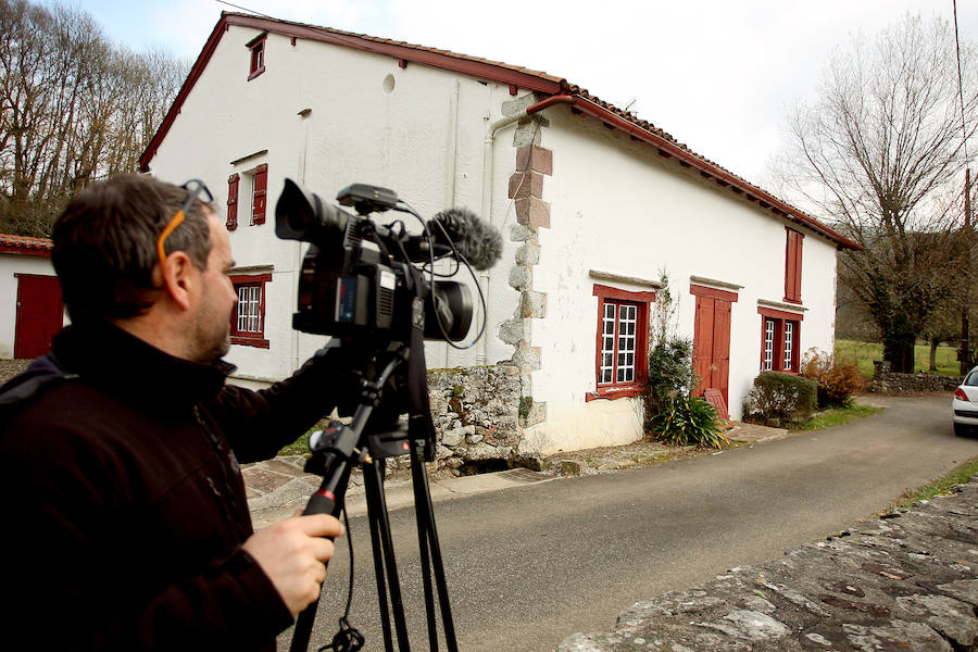 Las imágenes del caserio donde se ha encontrado un nuevo depósito de armas de ETA