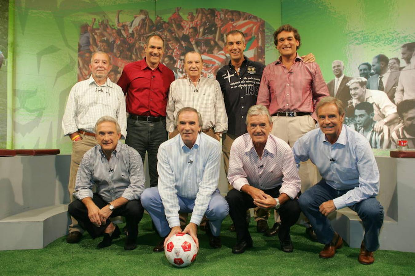 En 2005, la grabacion del pograma de homenaje a Jose Angel Iribar, de 'A por ellos', de Bilbovision. Biritxi, Zubizarreta, Koldo Aguirre, Patxi Alonso, Zaldua, Aranguren, Iribar, Fidel Uriarte y Rojo