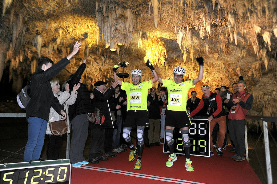 Maraton en la cueva de Pozalagua