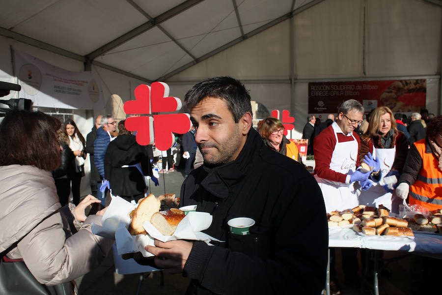 Roscón solidario en la Plaza Nueva de Bilbao