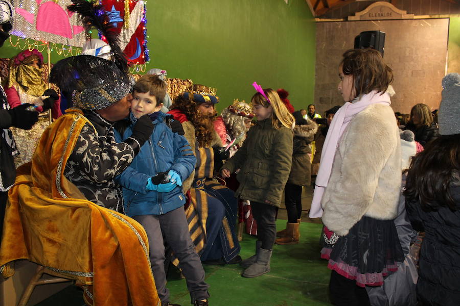 Los Reyes Magos llegan a Gorliz y Plentzia