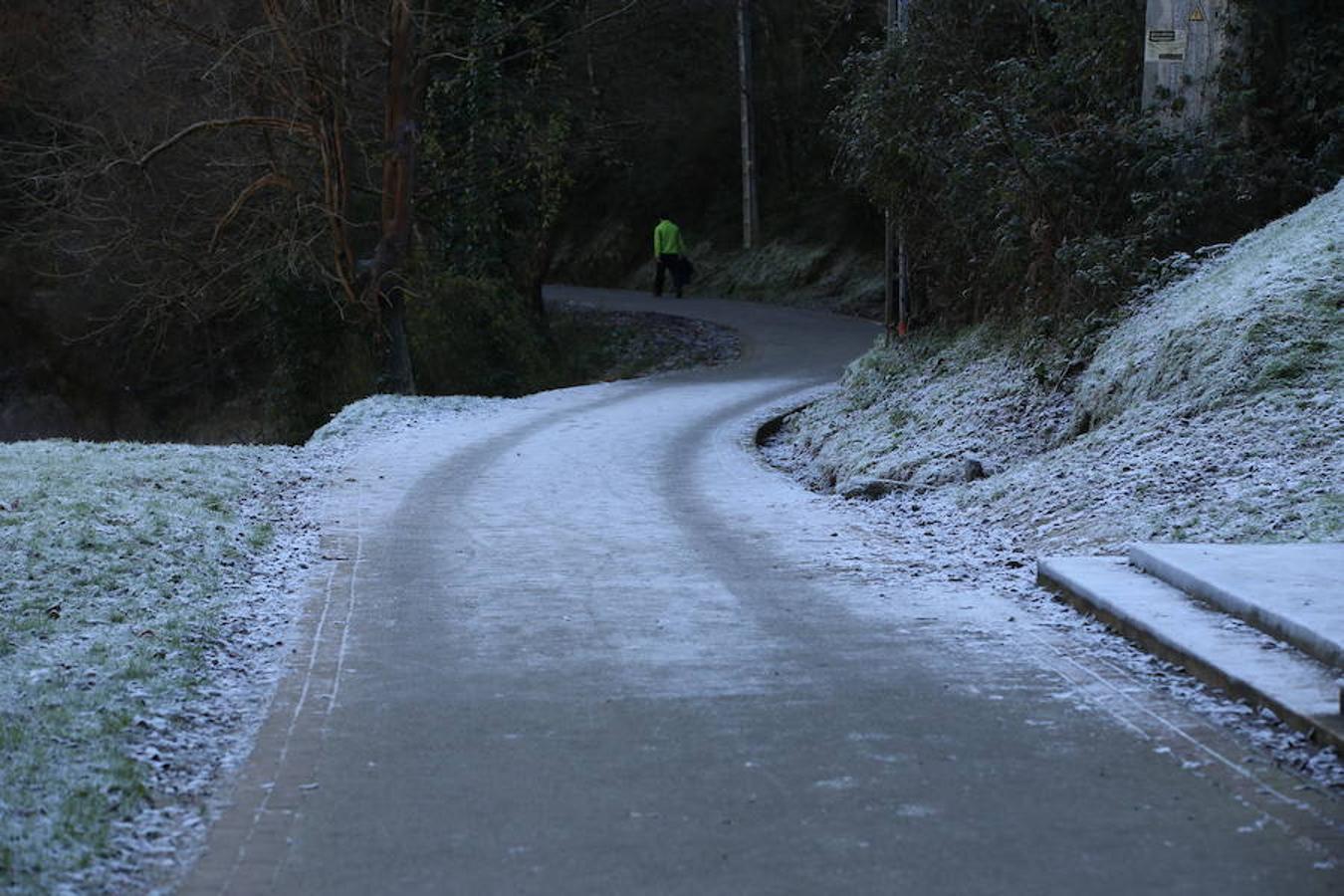 Así de fría estaba la mañana en El Regato y en Otxandio