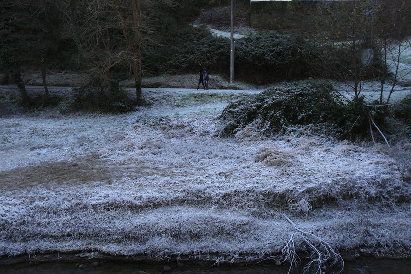 Así de fría estaba la mañana en El Regato y en Otxandio