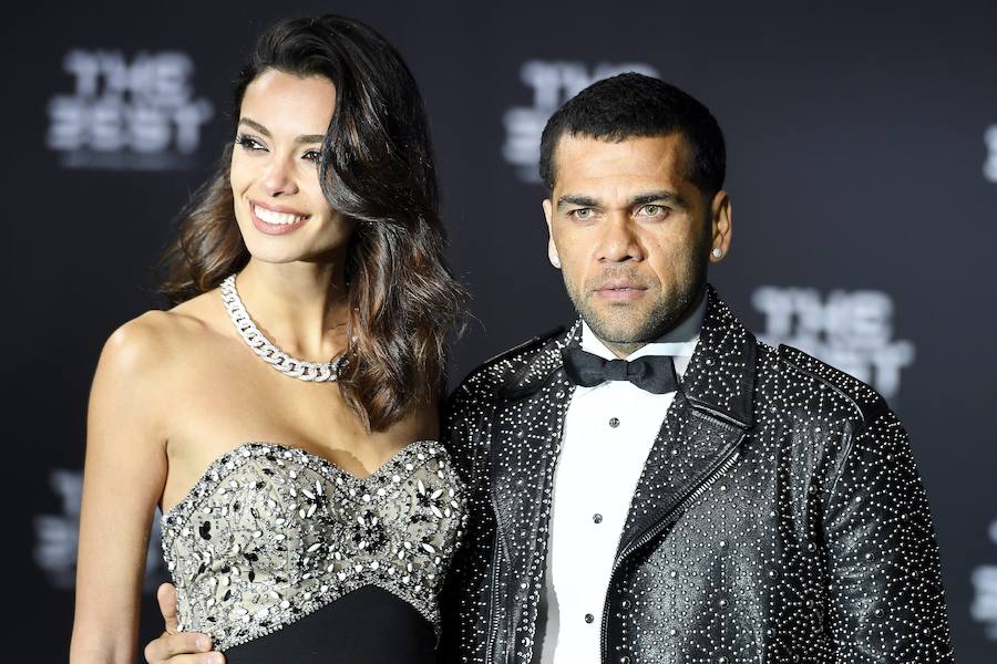 Cristiano posa por primera vez con su novia y su hijo en los premios FIFA