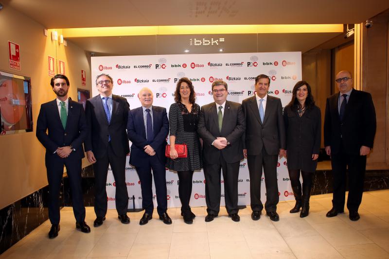 Xabier Ochandiano, Íñigo Barrenechea, Gorka Martínez, Lorea Bilbao, Juan María Aburto, Enrique de Ybarra, Oihane Agirregoitia y José Miguel Santamaría.