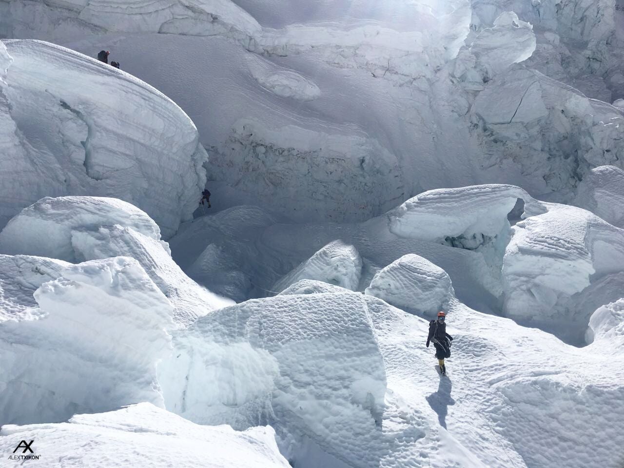 Las mejores imágenes de los dos intentos de Alex Txikon por alcanzar la cumbre del Everest en invierno