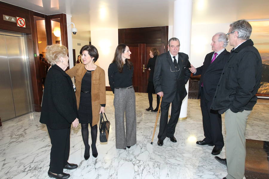Homenaje a Joseba Leizaola en el Parlamento vasco