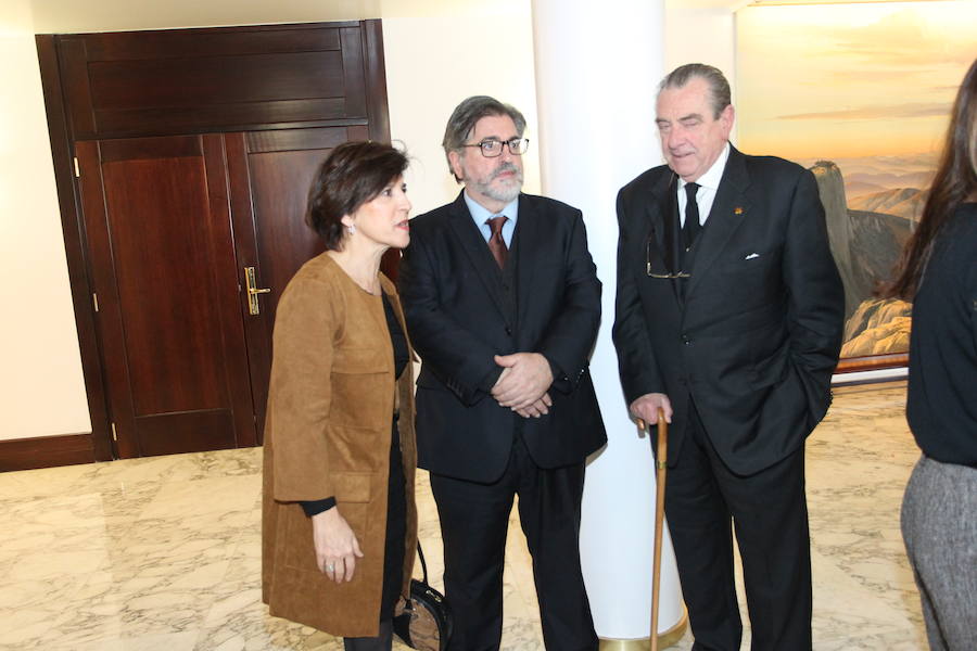 Homenaje a Joseba Leizaola en el Parlamento vasco
