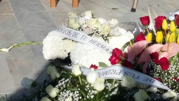 Torre Pacheco llora a los cinco jóvenes y arropa a sus familias en el funeral