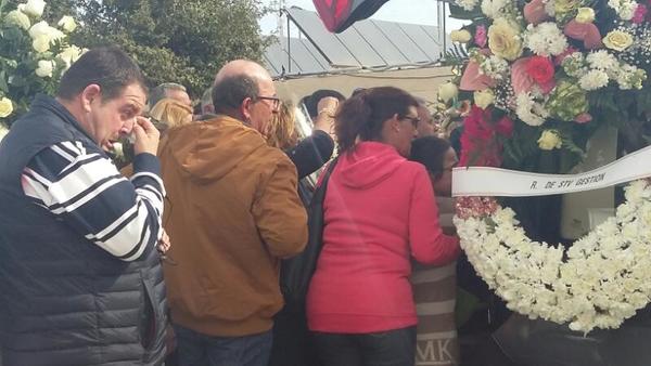 Torre Pacheco llora a los cinco jóvenes y arropa a sus familias en el funeral