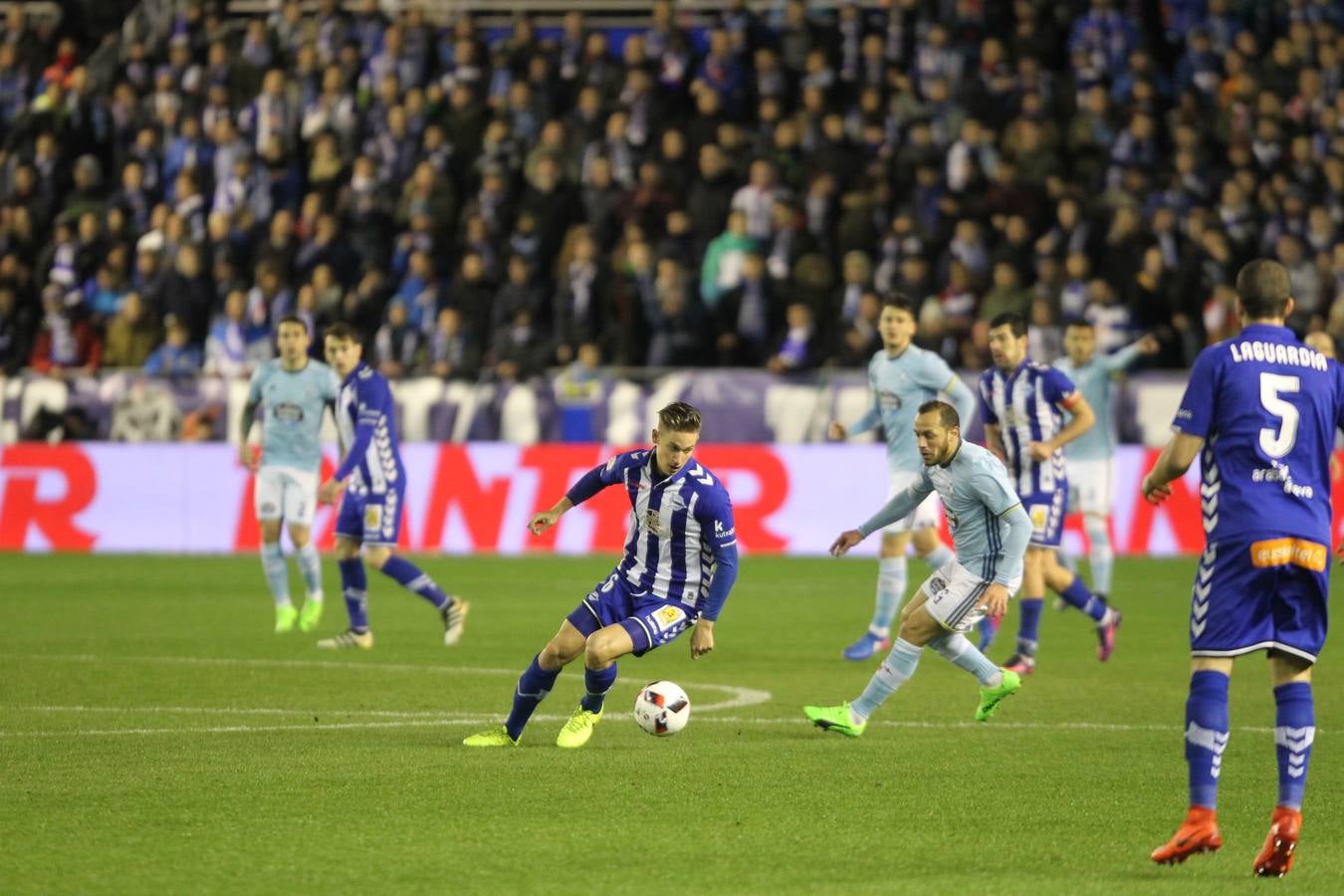 Semifinal de Copa entre el Alavés y el Celta